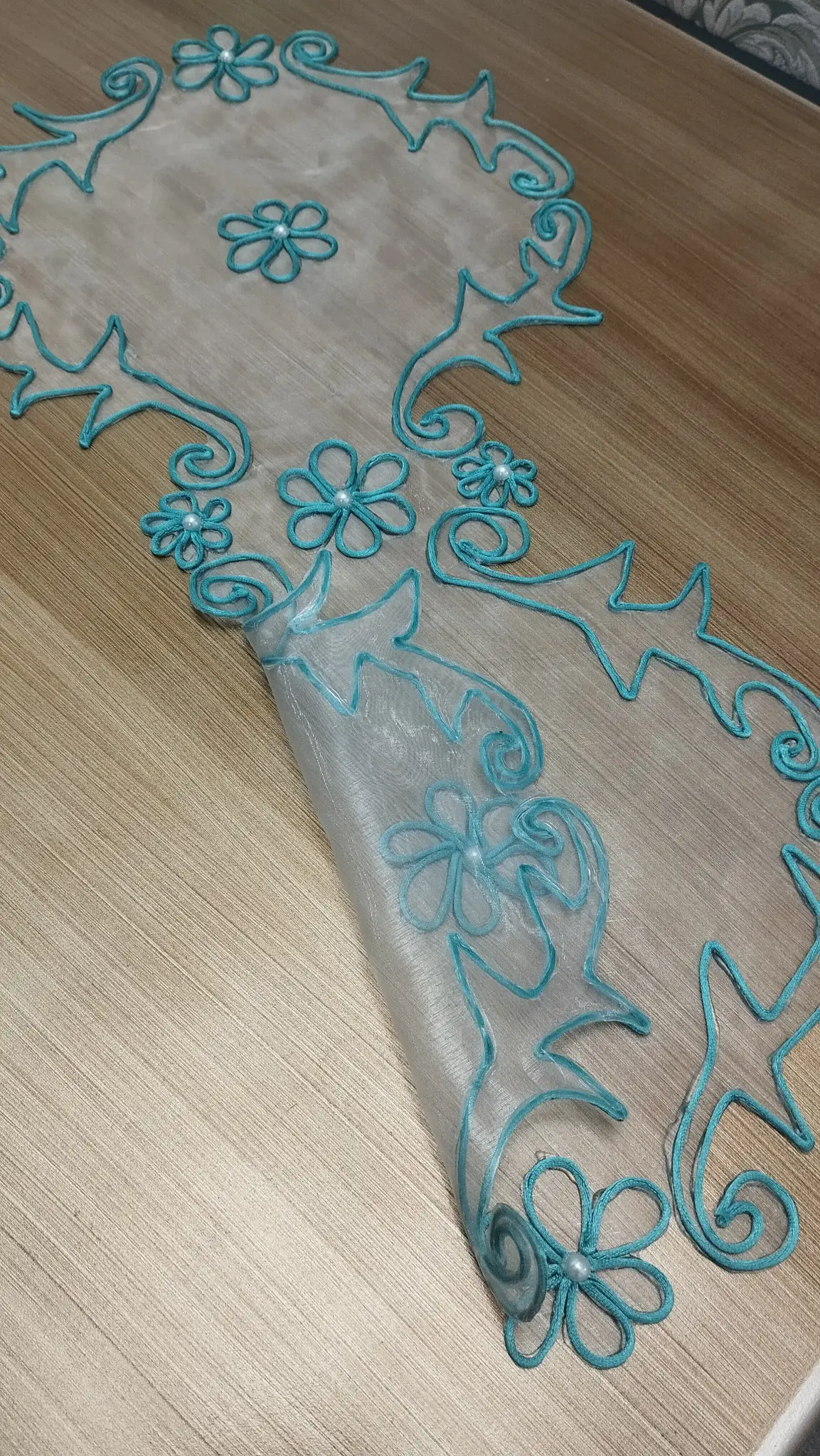 ست رومیزی و رو عسلی دستساز مرواریدی — تصویر 3