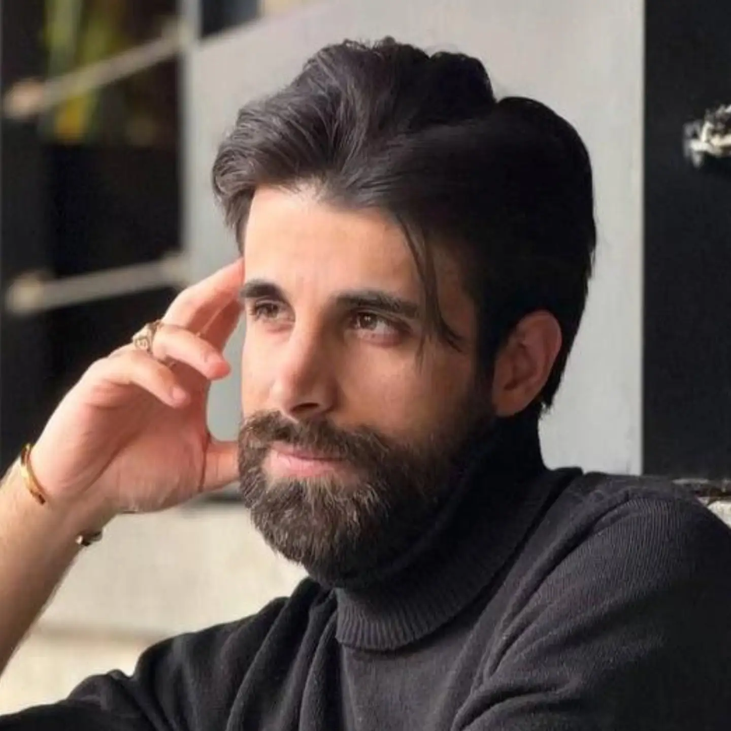 Mr.omidian — لوگو فروشگاه